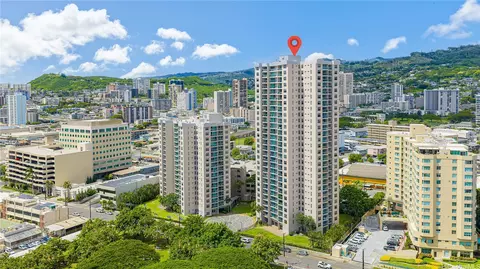 1450 Young St #2101, Honolulu, HI 96814