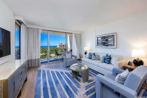 383 Kalaimoku St #1111, Honolulu, HI 96815
