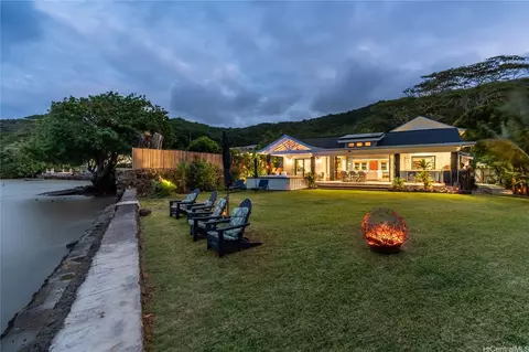 47-207 Kamehameha Hwy, Kaneohe, HI 96744