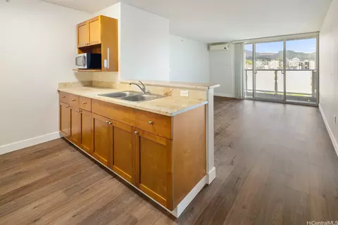 801 South St #2002, Honolulu, HI 96813