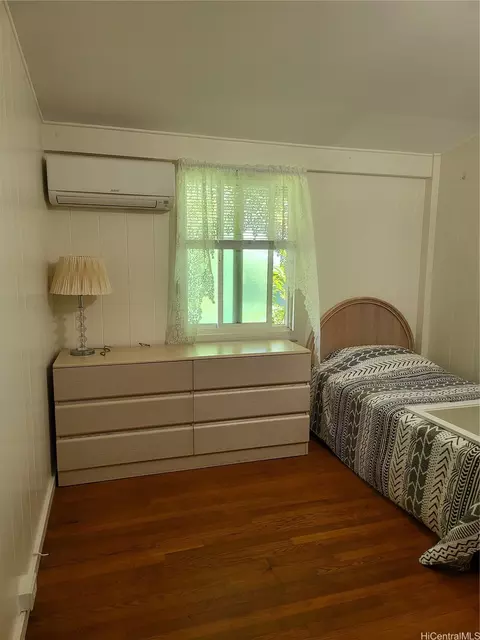 Bedroom - 1901 Halekoa Dr, Honolulu, HI 96821 photo 2 of 4