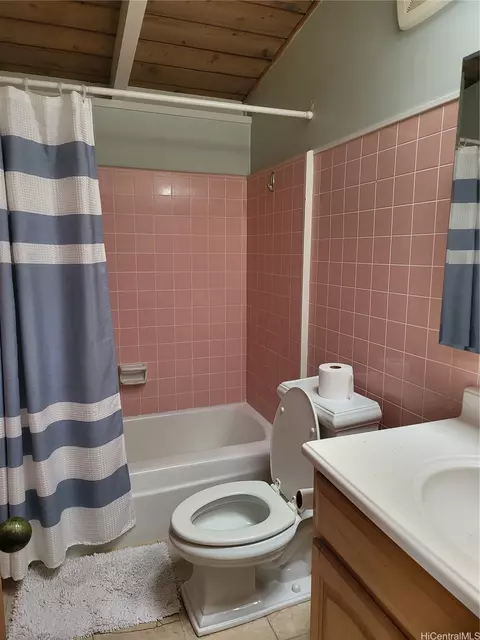 Bath - 1901 Halekoa Dr, Honolulu, HI 96821 photo 1 of 2