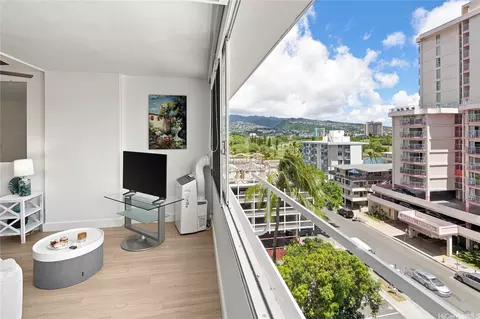435 Seaside Ave #701, Honolulu, HI 96815