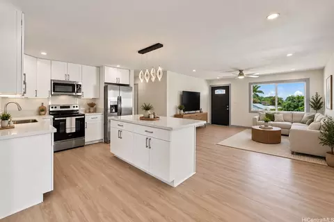 92-304 Akaula St, Kapolei, HI 96707