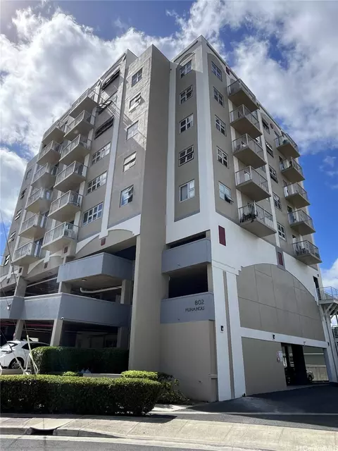 802 Punahou St #706, Honolulu, HI 96826