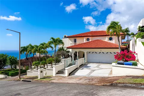 Exterior - 671 Kahiau Loop, Honolulu, HI 96821 photo 2 of 3