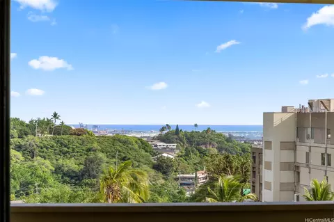 1309 Moanalualani Way #14F, Honolulu, HI 96819