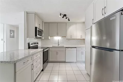 95-2043 Waikalani Pl #A205, Mililani, HI 96789