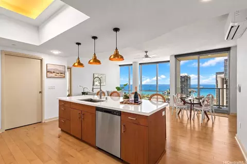 555 South St #3805, Honolulu, HI 96813