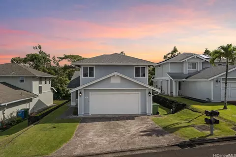 98-2078 Kaahumanu St #E, Aiea, HI 96701