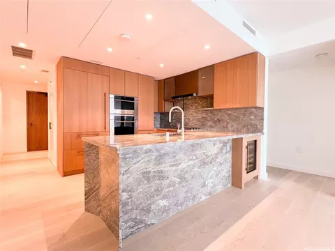 1100 Ala Moana Blvd #2502, Honolulu, HI 96814