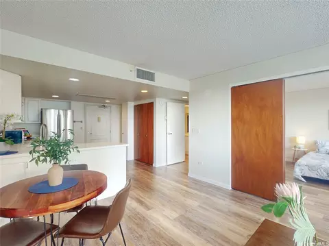 1314 Kalakaua Ave #803, Honolulu, HI 96826