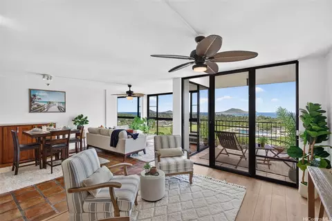 322 Aoloa St #1601, Kailua, HI 96734