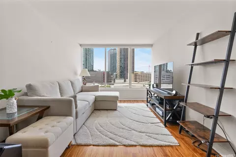1009 Kapiolani Blvd #709, Honolulu, HI 96814