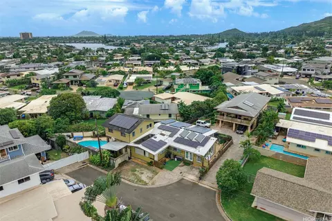 1253 Nanawale Way, Kailua, HI 96734