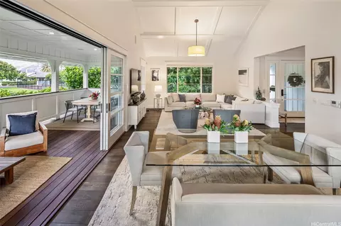 Dining - 4315 Panini Loop #A, Honolulu, HI 96816 photo 1 of 4