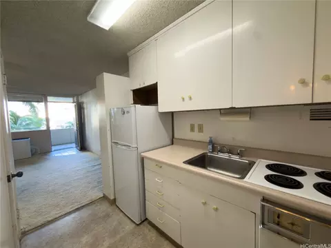 425 Ena Rd #805C, Honolulu, HI 96815