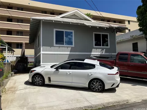 1713 Mutual Ln, Honolulu, HI 96817