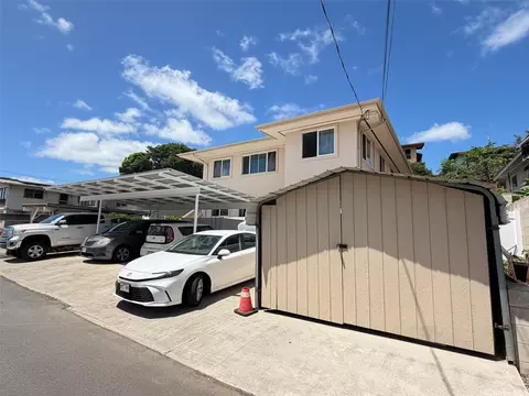 99-50 Kinoole Pl, Aiea, HI 96701
