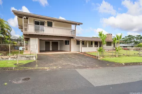 218 Hakuone St, Wahiawa, HI 96786