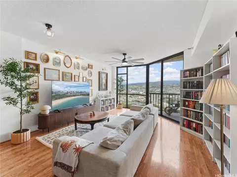 60 N Beretania St #PHB3, Honolulu, HI 96817
