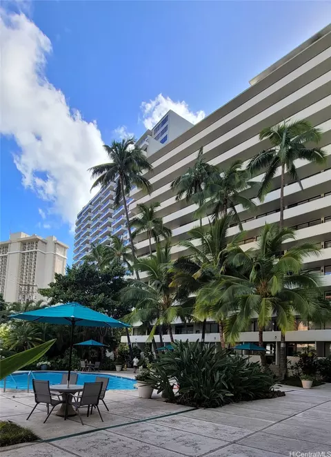 425 Ena Rd #403B, Honolulu, HI 96815