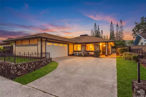 95-576 Leleiona St, Mililani, HI 96789