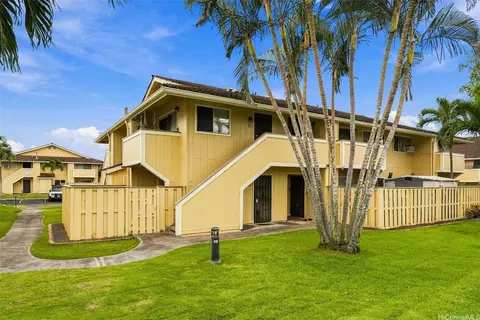 94-1063 Kaukahi Pl #4B, Waipahu, HI 96797