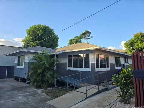 98-005 Kaluamoi Pl, Pearl City, HI 96782