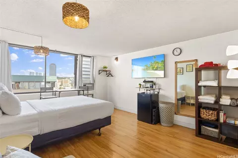 444 Niu St #1901, Honolulu, HI 96815