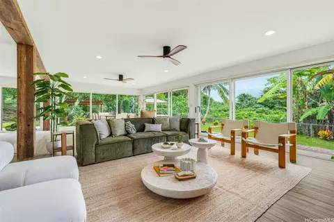 46-258 Kamehameha Hwy, Kaneohe, HI 96744