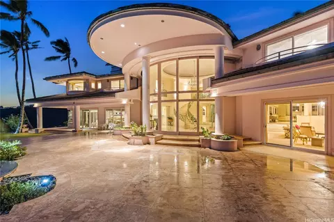 Exterior - 509 Moaniala St, Honolulu, HI 96821 photo 4 of 4