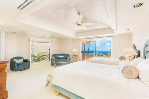 Bedroom - 509 Moaniala St, Honolulu, HI 96821 photo 4 of 6