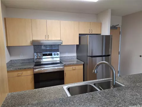 1315 Kalakaua Ave #1706, Honolulu, HI 96826
