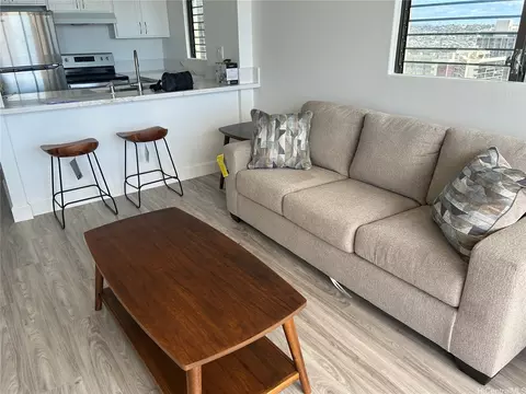 2240 Kuhio Ave #2708, Honolulu, HI 96815