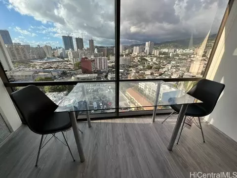 1750 Kalakaua Ave #1712, Honolulu, HI 96826