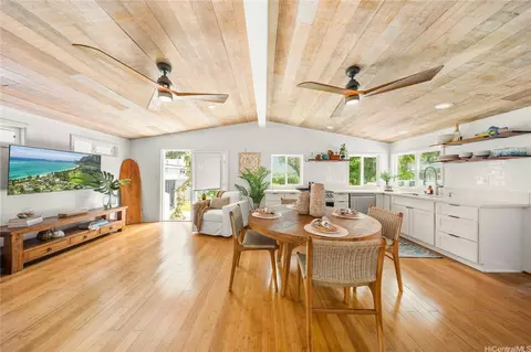 41-012 Wailea St, Waimanalo, HI 96795