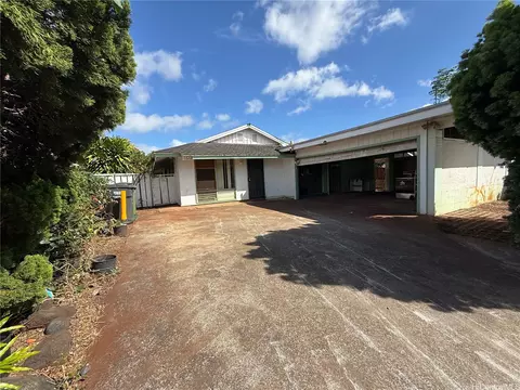 1441 Kuloko St, Pearl City, HI 96782