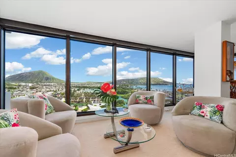 250 Kawaihae St #10F, Honolulu, HI 96825