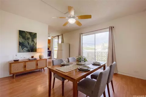 2649 Varsity Pl #411, Honolulu, HI 96826