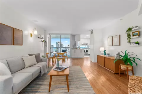 1212 Nuuanu Ave #2405, Honolulu, HI 96817