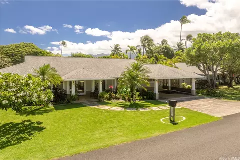 235 Kuupua St, Kailua, HI 96734
