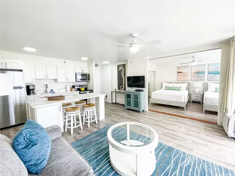 201 Ohua Ave #T2-2412, Honolulu, HI 96815