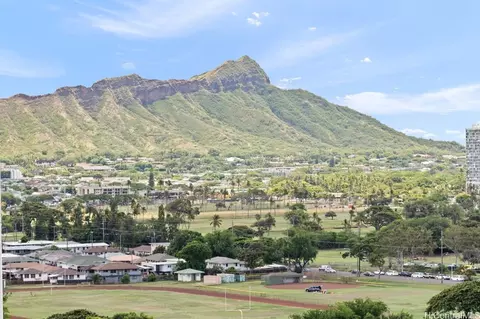 2740 Kuilei St #1703, Honolulu, HI 96826