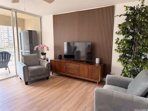 430 Keoniana St #310, Honolulu, HI 96815