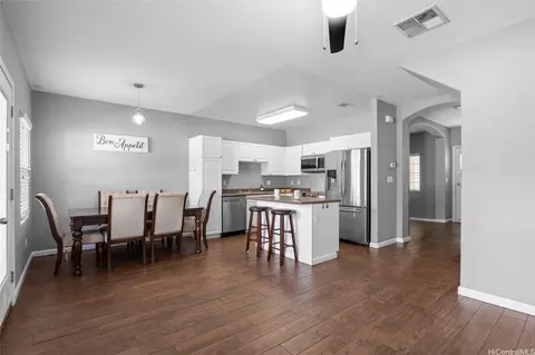 91-1009 Kaipalaoa St #304, Ewa Beach, HI 96706