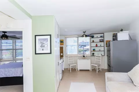 1139 9th Ave #202, Honolulu, HI 96816