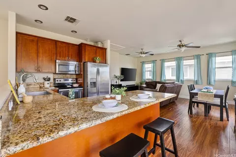 87-1720 Farrington Hwy #4, Waianae, HI 96792
