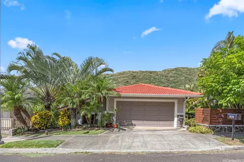 1465 Miloiki St, Honolulu, HI 96825