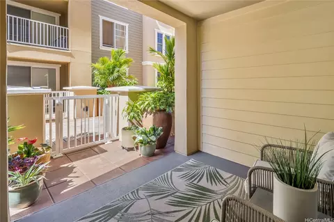 520 Lunalilo Home Rd #6113, Honolulu, HI 96825